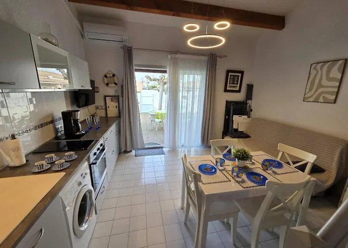 Appartamento Cristallines Jolie Mitoyenne Piscine Proche Richelieu Cap D'agde