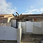 דירה Cristallines Jolie Mitoyenne Piscine Proche Richelieu Cap D'agde *