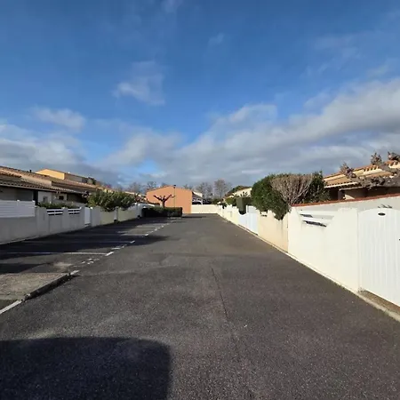 Cristallines Jolie Mitoyenne Piscine Proche Richelieu Cap D'agde * Agde