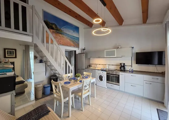 Cristallines Jolie Mitoyenne Piscine Proche Richelieu Cap D'agde Lägenhet