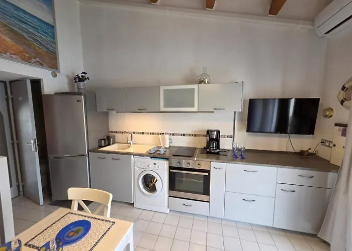 Cristallines Jolie Mitoyenne Piscine Proche Richelieu Cap D'agde Apartment *