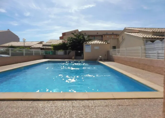 Cristallines Jolie Mitoyenne Piscine Proche Richelieu Cap D'agde Lägenhet *